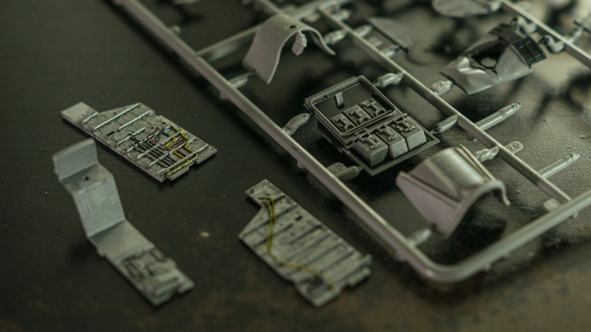 Cast components with ribs and internal features