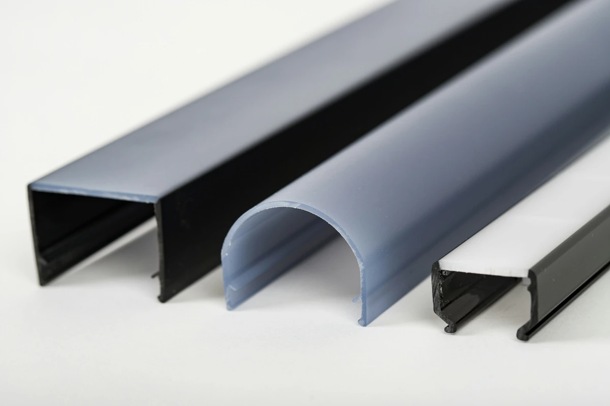 Extruded sections with different cross sections