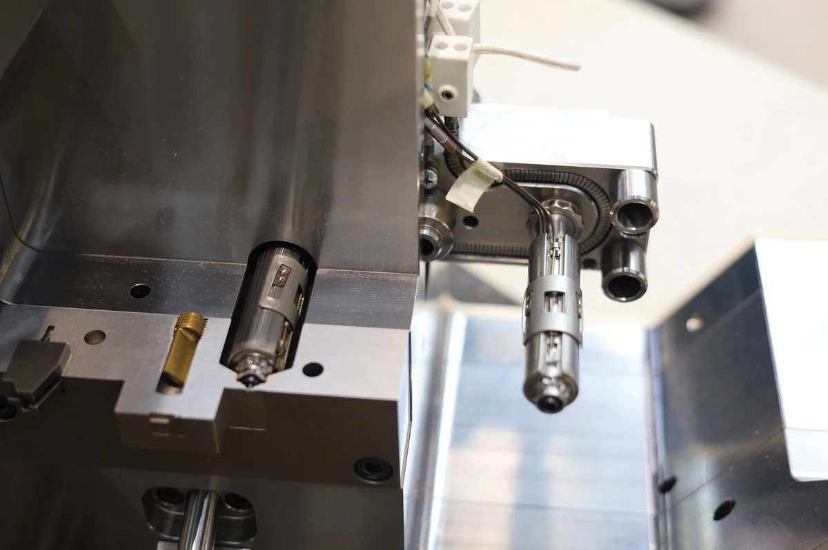Precision-machined steel tooling and aligned locating features
