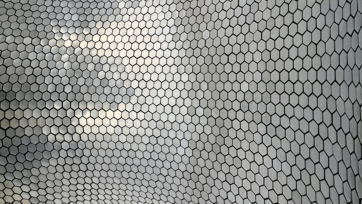 Metal honeycomb surface geometry